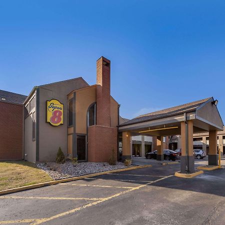 Super 8 By Wyndham Kansas City Airport North Экстерьер фото